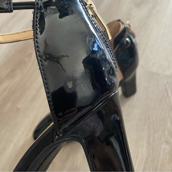 Liz Claiborne Winnie Heels - Picture 14 of 14